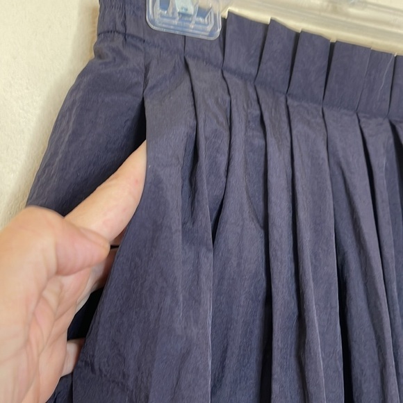 Achro Black Asymmetrical Pleated Pockets Nylon Elastic Waist Skirt Size Small - Picture 3 of 7